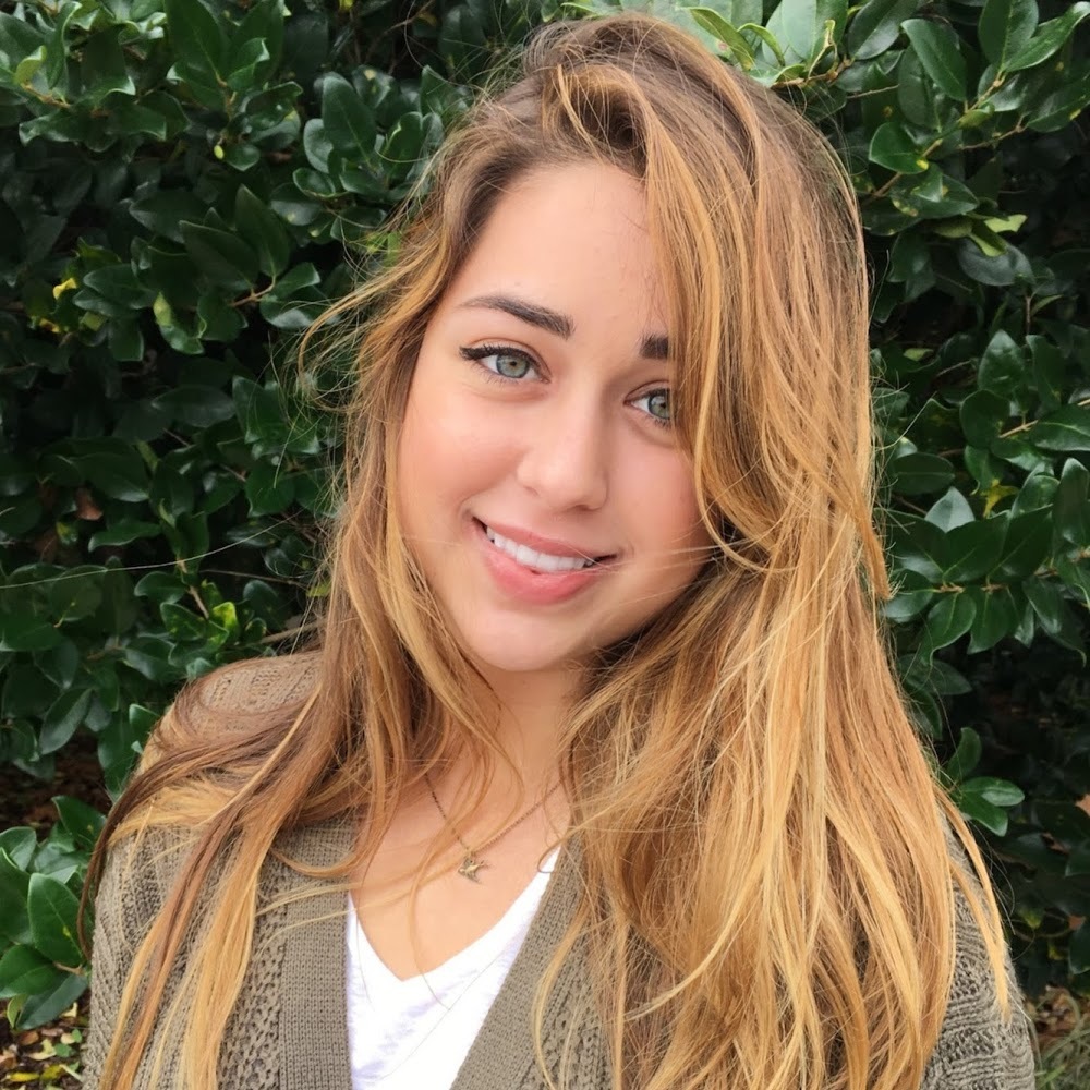 Meet your Posher, Mia